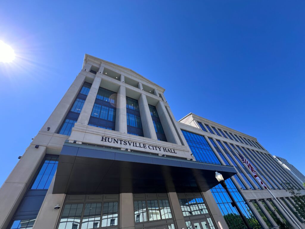 Photo of the Huntsville, AL City Hall building